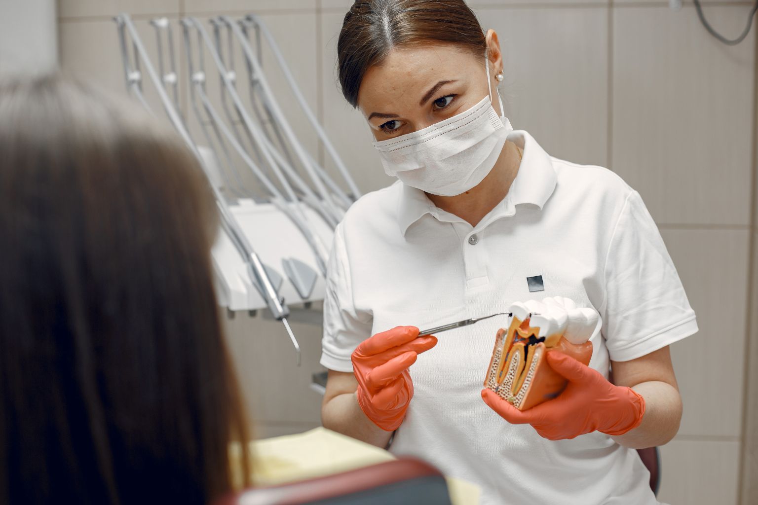 Top Benefits of Seeing a Dental Hygienist Regularly